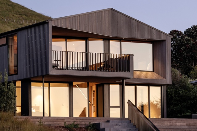 Hill to Horizon, Otama Beach — an exploration in multigenerational inhabitation.