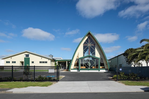 Existing hall to the left and new church, by South Pacific Architecture, to the right.