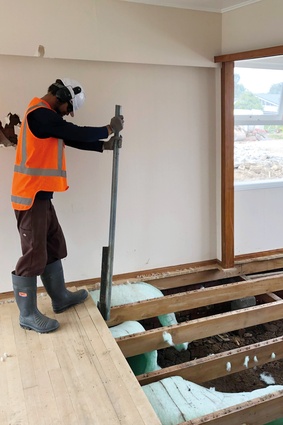 Deconstruction teams have developed techniques for efficient recovery. 