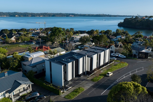 Kōtare Rise by X Studio Architects, winner of the 2024 ADNZ Resene Architectural Design Multi-Unit Housing Award.