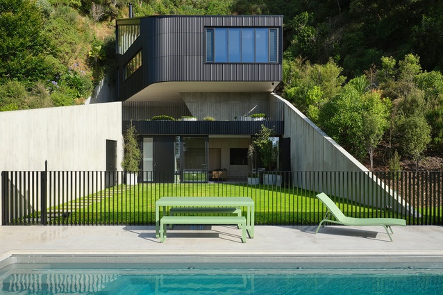 Supreme House of the Year over $1 million: Planit Construction, Cook Strait. (Design by Stevens Lawson Architects).