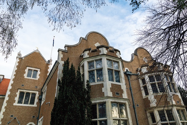 Exterior of the 1907 house.