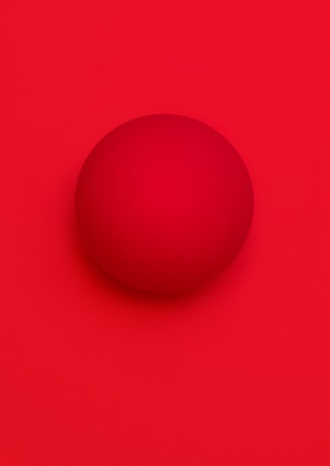 Another image in the <em>Sphere</em> series. Each image is made using a white ball and white background. The colour is produced with a combination of light altering materials called ‘gels’. 