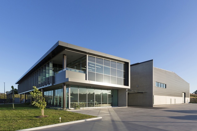 Commercial Architecture Award: Sims Distribution Tauriko, Tauranga by Wingate + Farquhar.