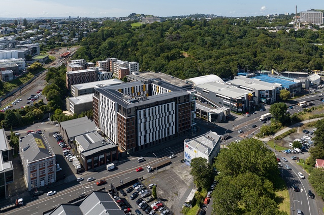 Carlaw Park Student Village is located adjacent to the Auckland Domain.