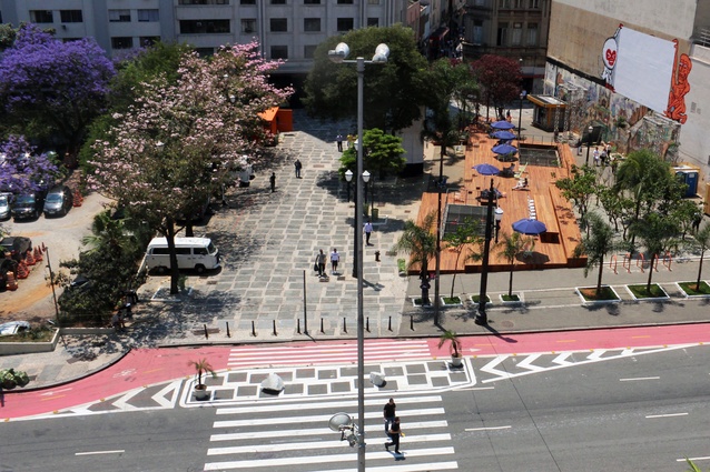 After: Largo de São Francisco, São Paulo, 2014. The squares are now better connected by a pedestrian crossing.
