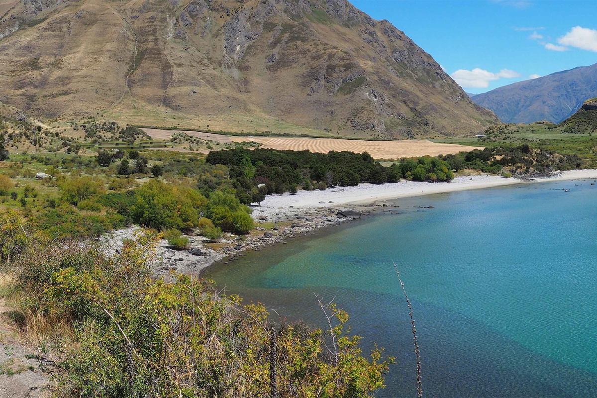 Bolthole By The Lake 