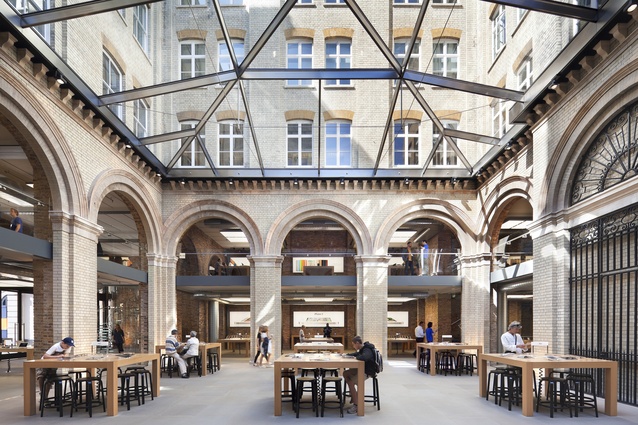 Apple Store, Covent Garden, London. 2010. At the centre of the space, a stainless steel skylight provides a strong visual anchor and brings order to the interior.