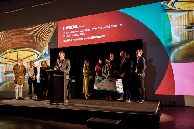 The team from Jasmax, designTRIBE, FJMT and the Auckland Museum collecting the Supreme Award.