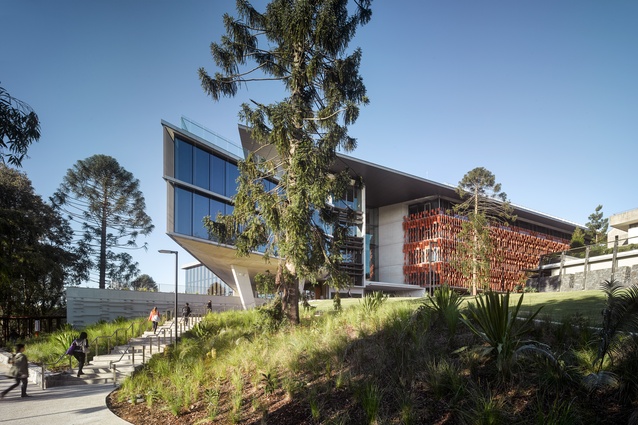 UQ Advanced Engineering Building (Qld) by Richard Kirk Architect Hassell Joint Venture.