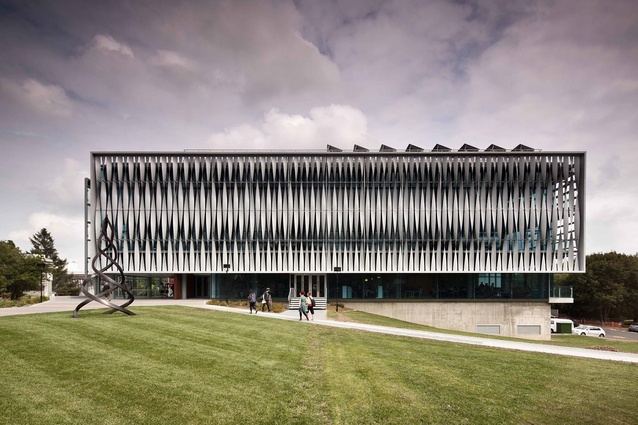 University of Waikato Student Centre by Warren and Mahoney Architects Ltd and AECOM in association was a winner in the Education and Sustainability categories.