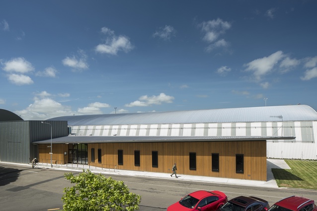 Commercial Architecture Award: Base Ohakea Simulator Training Centre by GHD Architecture.