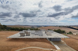 Architectural poetry: House in the Hills