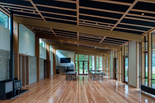 The open space has three main areas: a café and kitchen, and a dining area and a welcoming area, which can both be used for formal and informal wānanga [discussion].