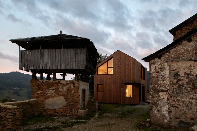 Baragaño Architects' Casa Montaña, rural Spain, is situated on the site of an old stone granary complex. The modules took four months to be made in a factory in Madrid and were erected on site in five days.