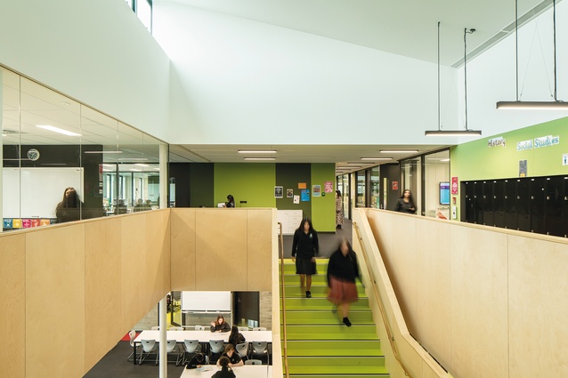 Well articulated spaces, elements and colours provide a clear legibility to the main learning spaces.
