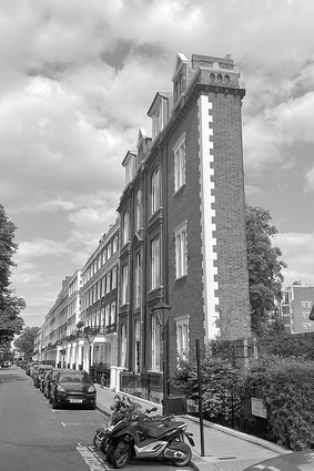 Thin House, Thurloe Square, London, 2022.