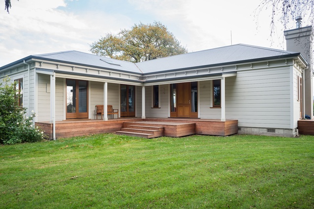 Supreme Award, Marlborough, Nelson and West Coast Region Registered Master Builders 2014 Renovation of the Year and Future-Proof Building Renovation Award over $500,000 gold award winning house by Roger Hogg Builders.