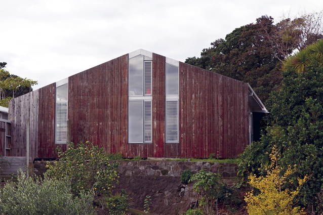 The façade of the house addition by Atelierworkshop.