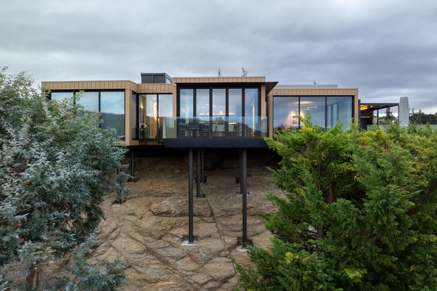 Finalist - Housing: Alexandra Rock House by Anna-Marie Chin Architects.