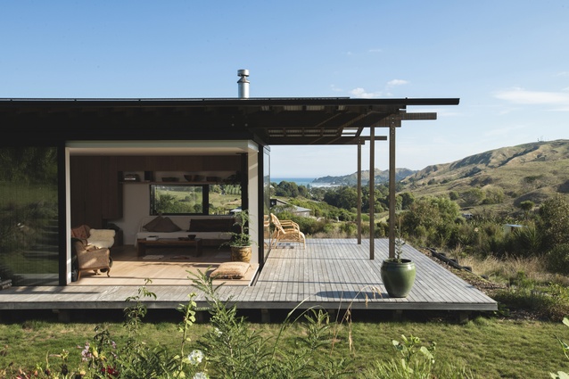 Winner: Supreme ADNZ Resene Architectural Design Award and Residential Compact New Home up to 150m<sup>2</sup> Architectural Design Award – Huru House by Andrew Simpson of Wiredog Architecture.