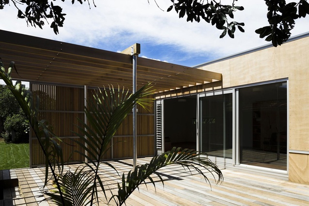 Kapiti Beach House: Stage 2 by Geoff Fletcher Architects Ltd was a winner in the Small Projects Architecture category.