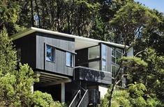 An "apartment" in Wellington's bush 