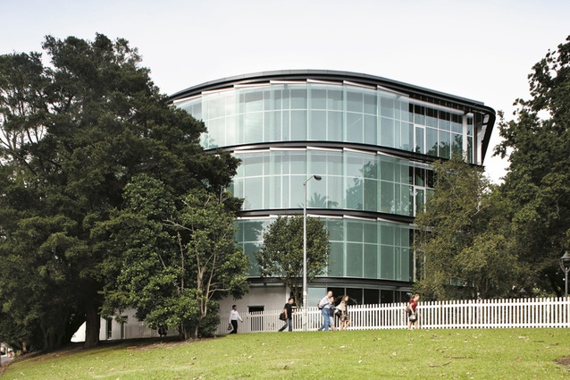 The new Thomas Building extension from the intersection of Symonds Street and Anzac Ave.