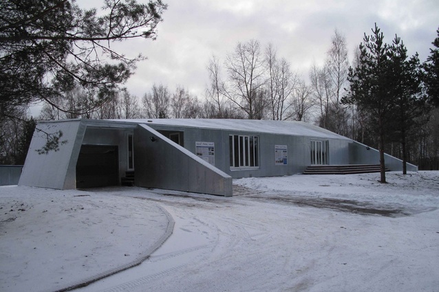 Silver House, Cherepovets, Russia, by Peter Stutchbury Architecture.