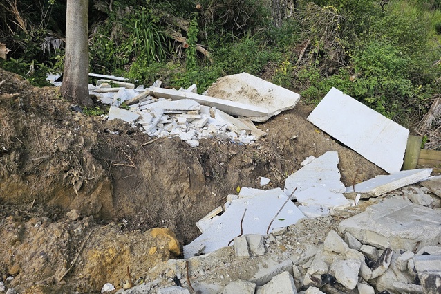 Polystyrene insulation quickly fragments during deconstruction.