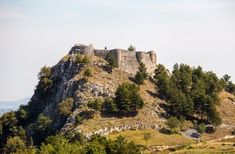 Competition to transform Italian castle into tourist resort