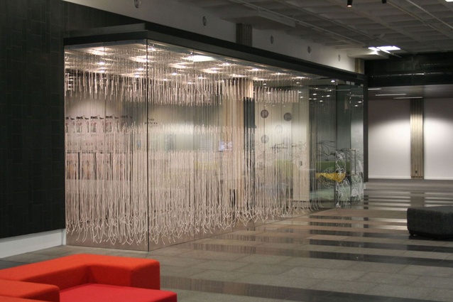 The glass room between Te Ahumairangi and Te Huarewa gallery acts like a large display cabinet for <em>Passage 2013</em>.