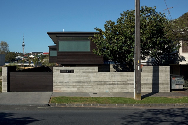 Off-shutter concrete and cedar cladding provides visual interest to this contemporary Grey Lynn home. 
