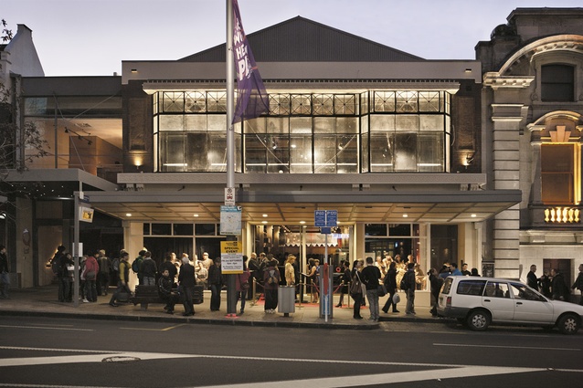 The theatre’s public spaces spill out onto Queen Street. 