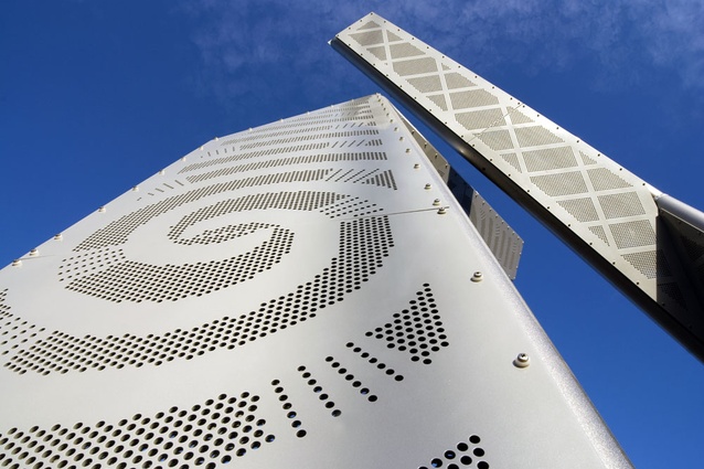 Another aspect of the roundabout’s sculptural elements – with Maori and European motifs.