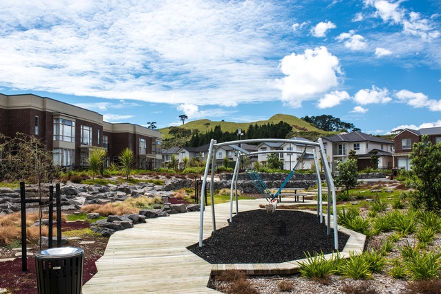 Cliff Face Park by Natural Habitats in collaboration with Auckland Council and Surface Design received an NZILA Award of Distinction for rural/park landscape architecture.