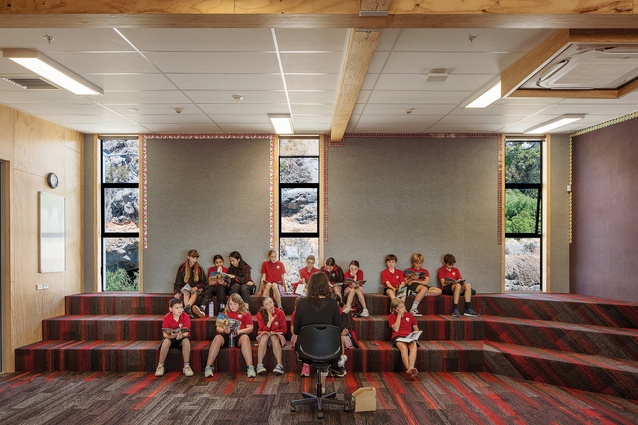 Levelled seating is utilised in the Tamahika ILE 5 space to enable teaching of larger student groups.