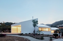 Hot House: MM House