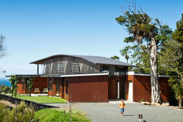 Ngunguru House by Tennent + Brown Architects Ltd was a winner in the Housing and Sustainable Architecture categories. 