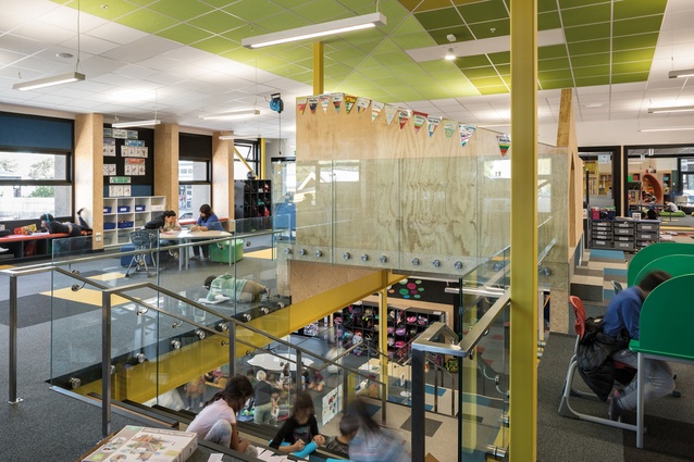 The wide-span teaching spaces include amenities around their perimeters and at their centres. The doughnut of space in between is sparsely furnished to allow for changing use through the day.
