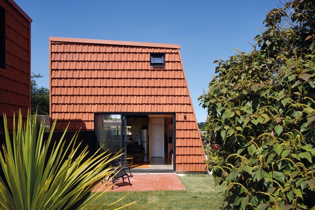Detail of Pocket House at Avenue Road and connection to back yard.