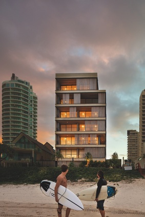Finalist – Residential Architecture – Multiple Housing: M3565 Main Beach by Virginia Kerridge Architect.