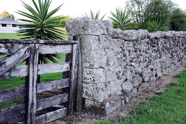 Glenbervie quoins – or corner stones. Glenbervie is a settlement in Northland. 