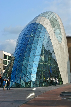 De Admirant Entrance Building in
Eindhoven, Netherlands by M. Fuksas architetto was completed in 2010.