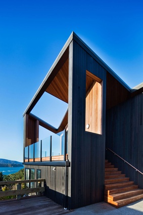 Strathmore Ridge House: near Lyall Bay by Kerr Ritchie Limited was a winner in the Housing category.