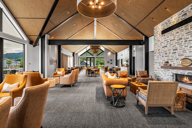 A custom loop carpet tile by GH Commercial was used in the fireside lounge within the Residents’ Lodge at Arrowtown Lifestyle Village.