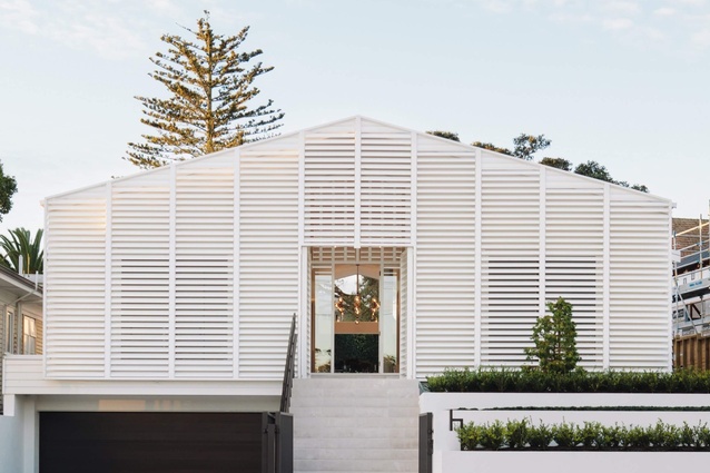 Gable House by Ponting Fitzgerald Architects,