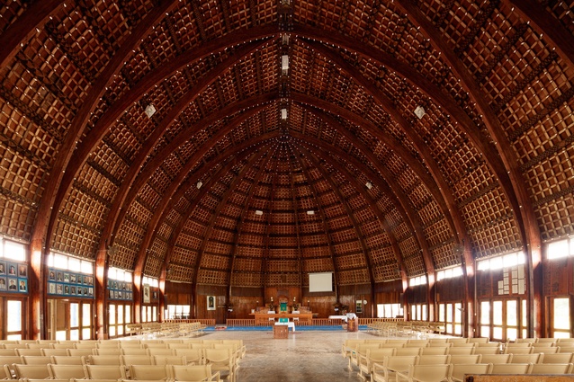 Tupou College’s Moulton Memorial Chapel is one of the great buildings of the Pacific, designed by Lloyd Evans and George Moala in 1986, but with roots back to the very first chapel in Tonga, a fale constructed 
in 1826.