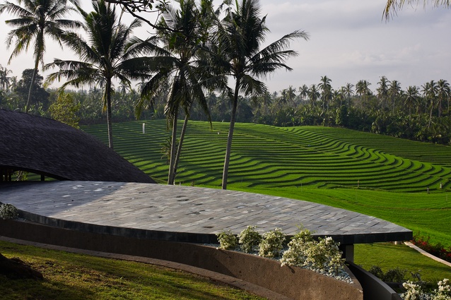 A Villa in Bali (East Bali, Indonesia) Gianni Francione / GM Architects
