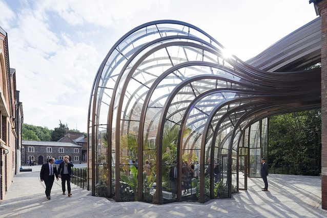 Bombay Sapphire distillery in England by Heatherwick Studio. Growing inside the greenhouses are the 10 botanicals used in the Bombay Sapphire recipe.